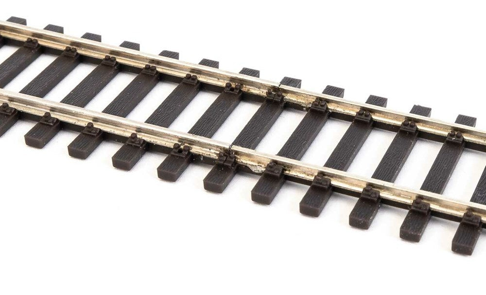 Walthers Track 948-83002 HO Nickel Silver Transition Track - Code 83 to Code 70 - 6" 15.3cm Long