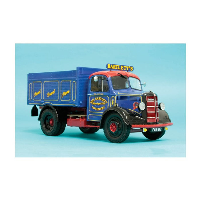 Emhar 2402 1:24 Bedford O Series SWB Tipper Truck