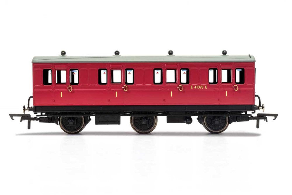 Hornby R40123 OO BR 6 Wheel Coach 1st Class Fitted Lights E41373 - Era 4