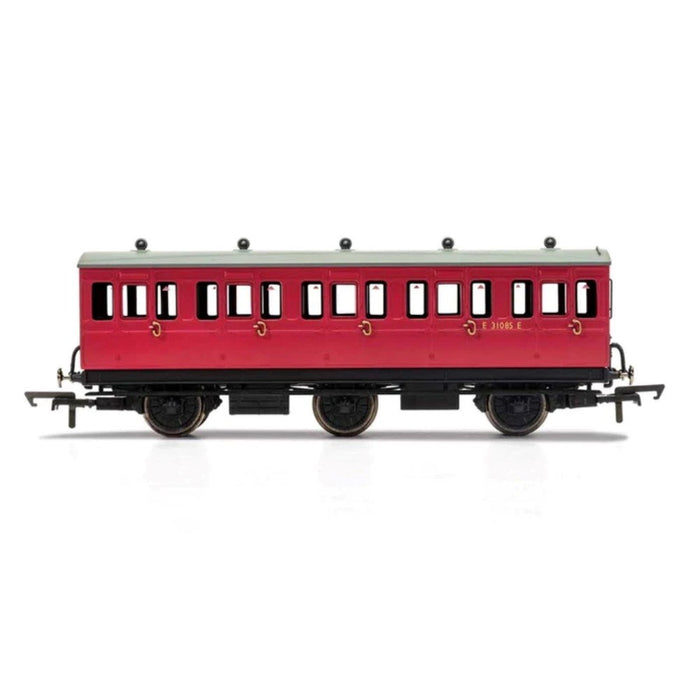 Hornby R40124A OO BR 6 Wheel Coach 3rd Class Fitted Lights E31085 - Era 4