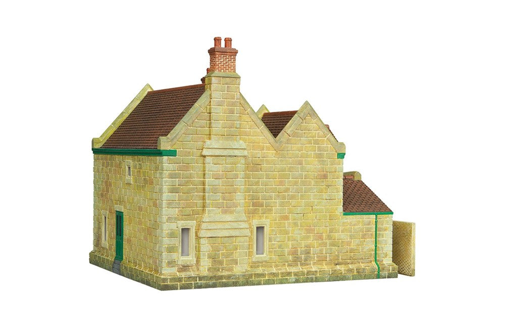 Hornby R7362 OO South Eastern Railway Station