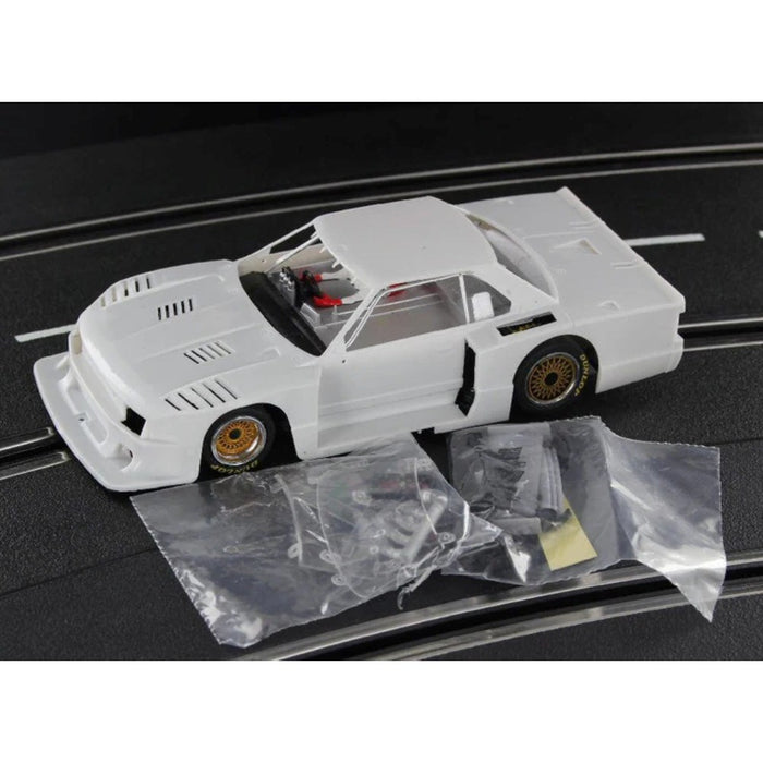 Sideways SWK/NS SW70 Nissan Skyline Group 5 T2 White kit