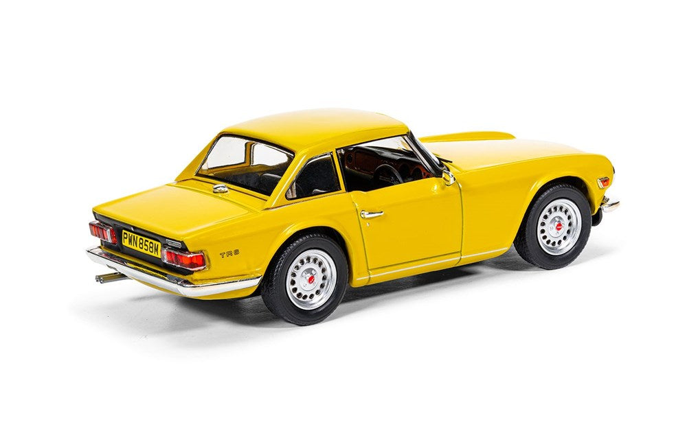 Corgi VA14702 1:43 Triumph TR6 (Hard Top) - Mimosa Yellow