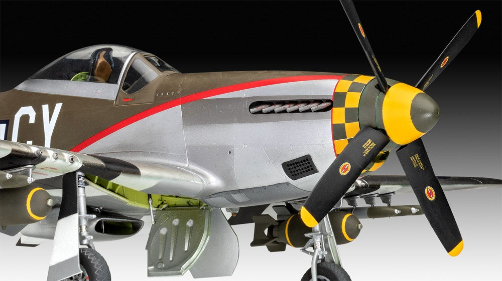 Revell 03838 1:32 P-51D Mustang - Late Version