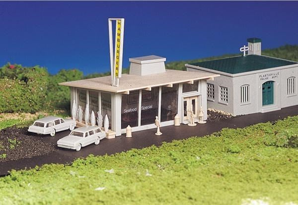 Bachmann USA 45434 [HO] Plasticville Drive-In Burger Stand - Classic Kit