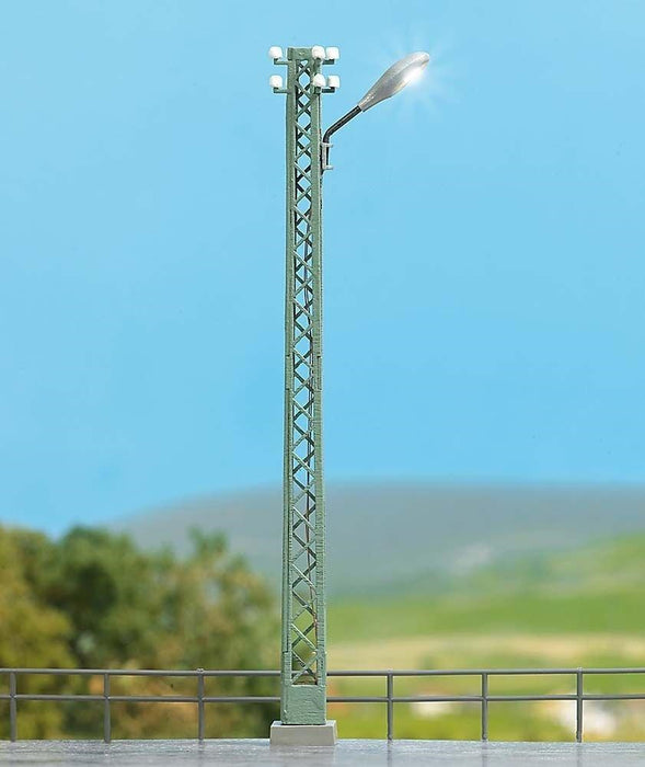 Busch 4151 HO Street Lamp Lattice-Mast