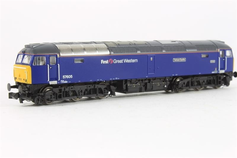 Graham Farish [N] 371-655 Class 57/3 Diesel 57605 'Totnes Castle' - First Great Western