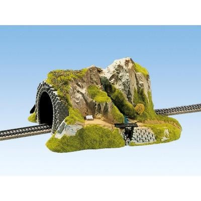 Noch 02200 HO Straight Tunnel - Single Track (34cm x 27cm x 16cm high)