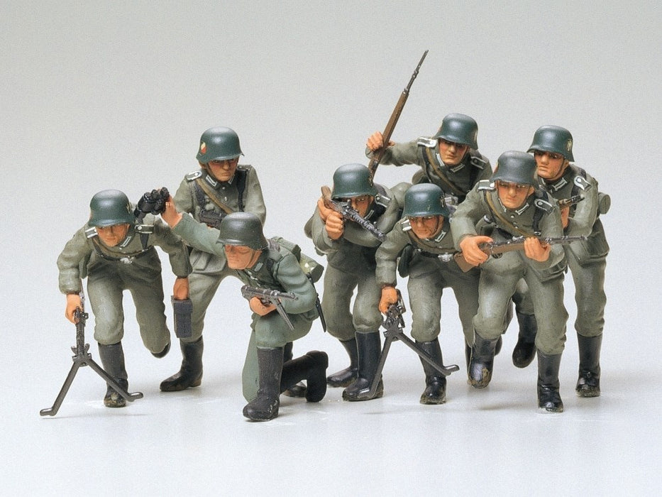 Tamiya 35030 1/35 Scale WWII German Assault Troops Infantry Figure Set