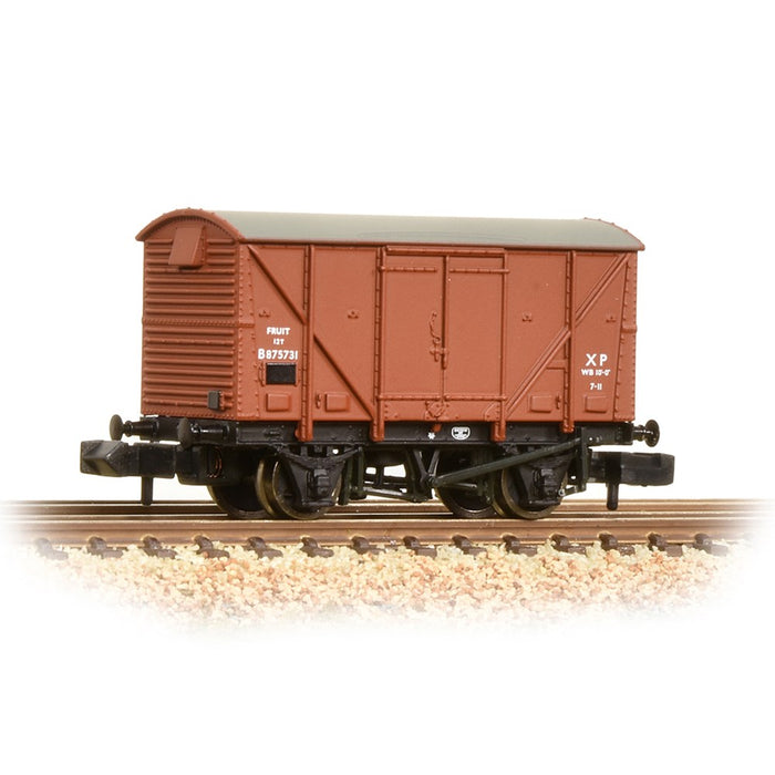 Graham Farish [N] 377-625B 12 Ton BR Plywood Fruit Van - BR Bauxite (Early)