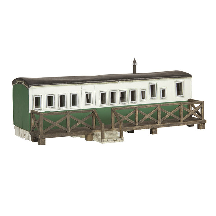 Branchline [OO] 44-0150G Scenecraft Holiday Coach Green and White