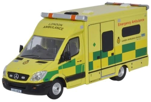 Oxford 76MA002 1:76 Mercedes Ambulance London