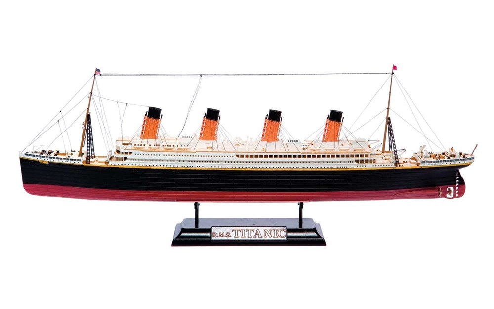 Airfix A50164A 1:700 RMS Titanic Gift Set