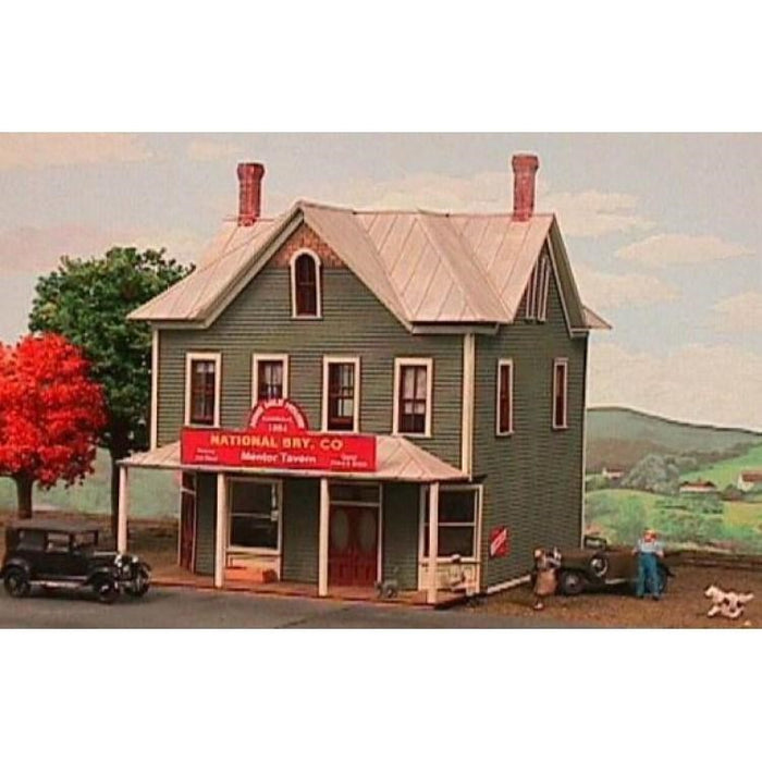 American Model Builders 645 N Nine Mile House &amp; Tavern Kit (7 x 5.7 x 7cm)