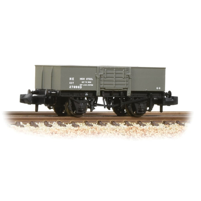Graham Farish [N] 377-954A LNER 13T Steel Open with Smooth Sides and Wooden Door in LNER Grey