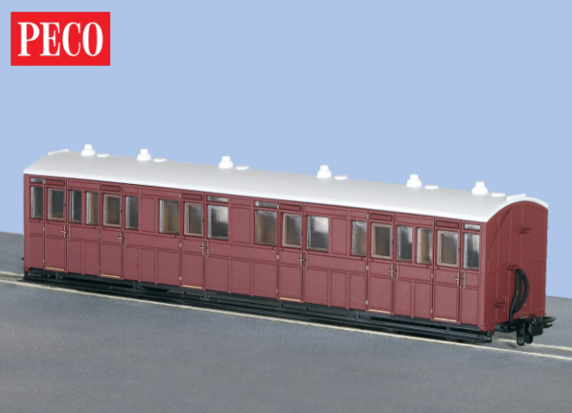 Peco GR-400U OO-9 Composite Coach Unlettered Indian Red
