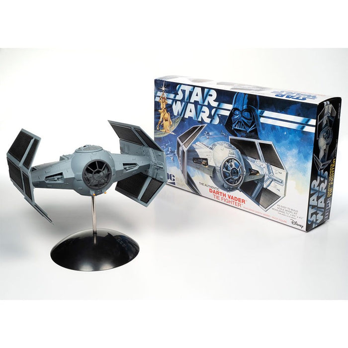 MPC 952 1:32 Star Wars: A New Hope - Darth Vaders Tie Fighter
