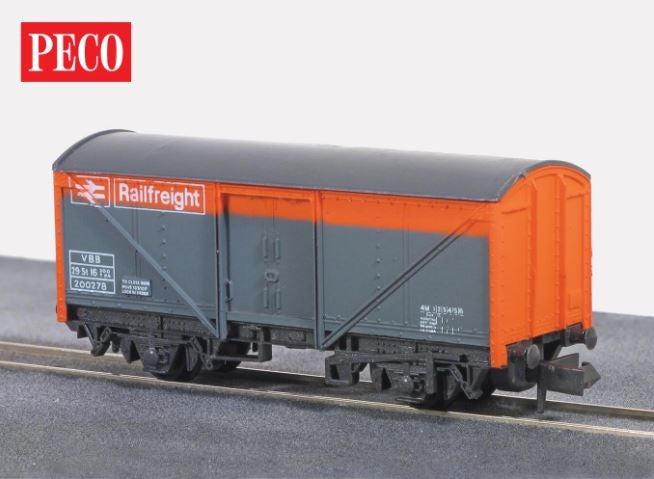 Peco NR-12R N Box Van - BR Railfreight Red/Grey