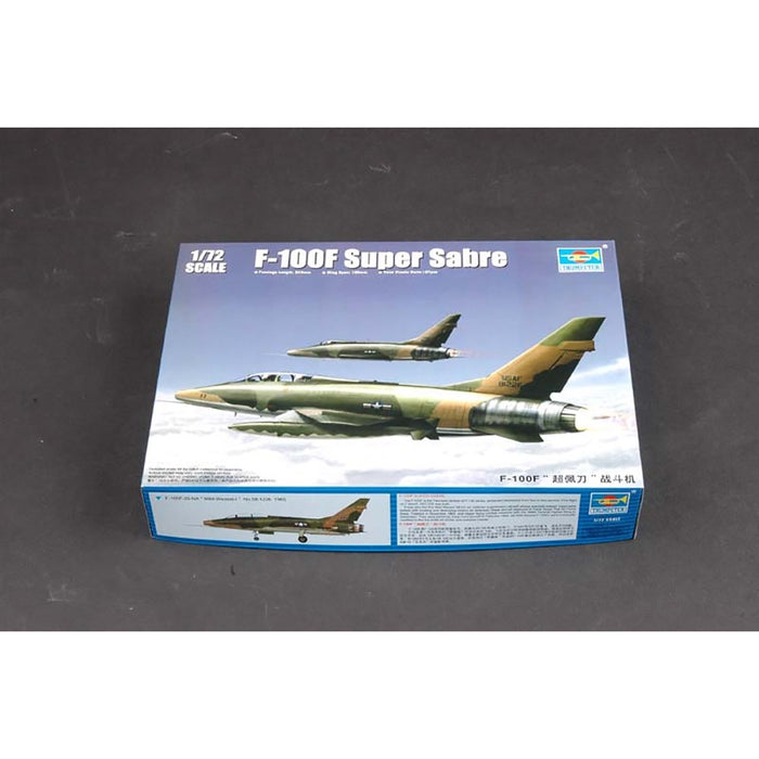Trumpeter 01650 1:72 F-100F Super Sabre