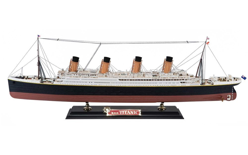 Airfix A50146A 1:400 RMS Titanic - Large Gift Set