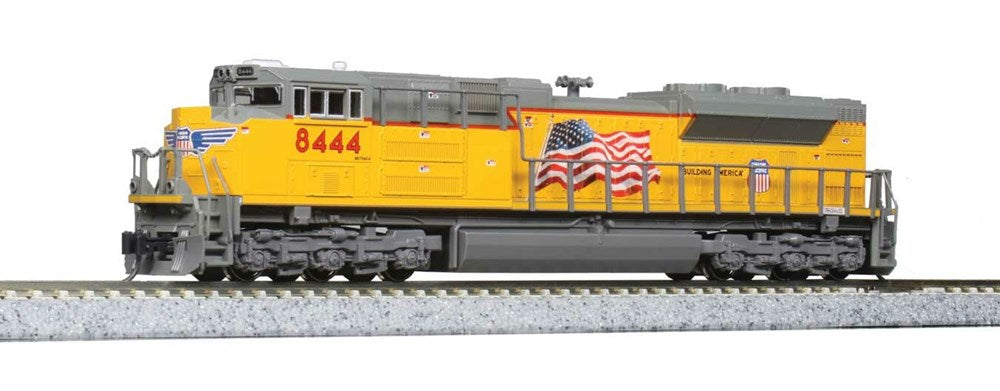 Kato USA 176-8438 N EMD SD70ACe - Standard DC - Union Pacific No.8497 (Armour Yellow, gray; "Building America" Logo, U.S. Flag)