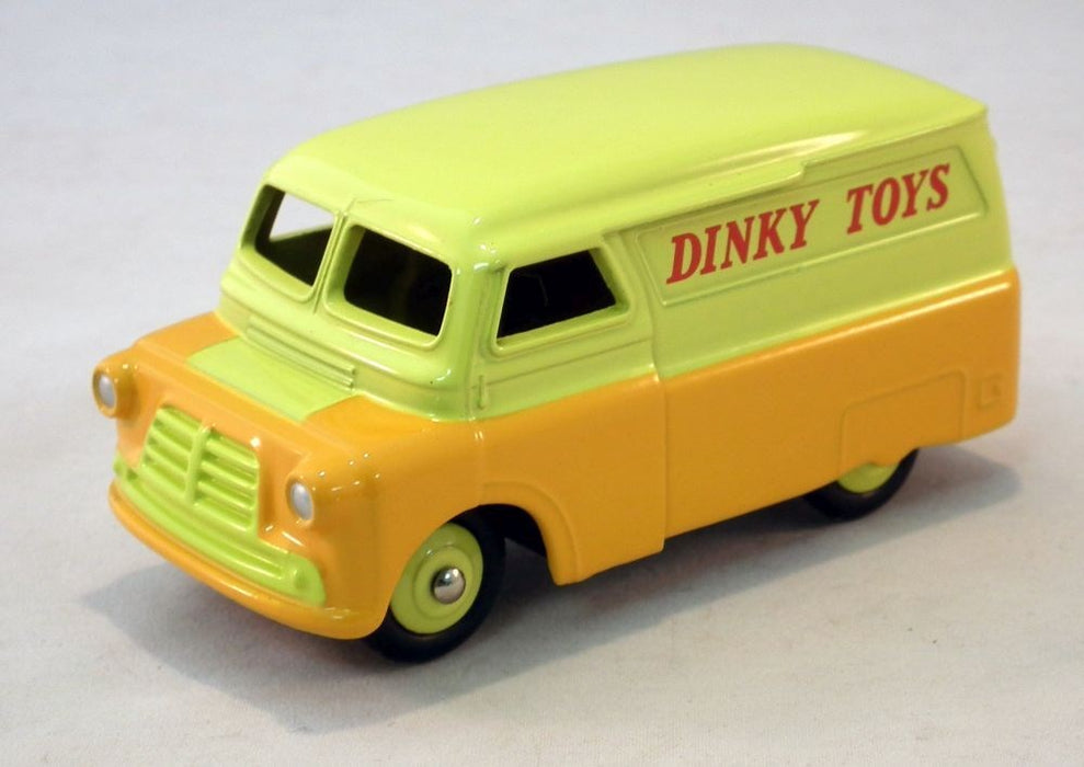 Dinky Toys 482 Bedford 10cwt. Van 'Dinky Toys'