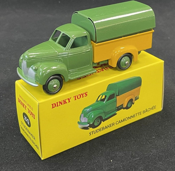 Dinky Toys 25Q Studebaker Camionnette Pickup