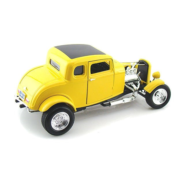 MotorMax 73172 1:18 1932 Ford Hot Rod Yellow