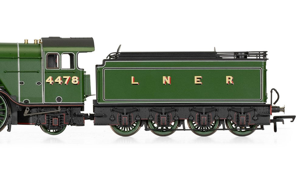 Hornby R30270 OO LNER, Class A1, 4-6-2, 4478 'Hermit': Big Four Centenary Collection- Era 3