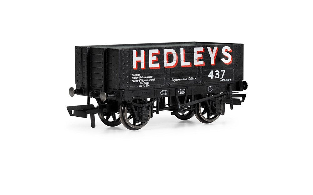Hornby R60192 OO 6 Plank Wagon, Hedleys - Era 3
